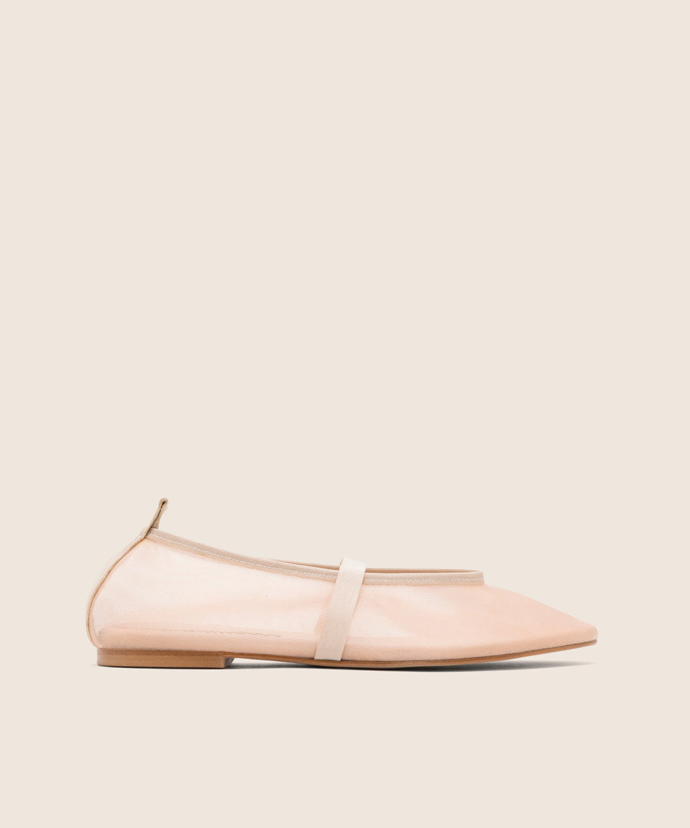 Bailarina Britany Nude - Lateral